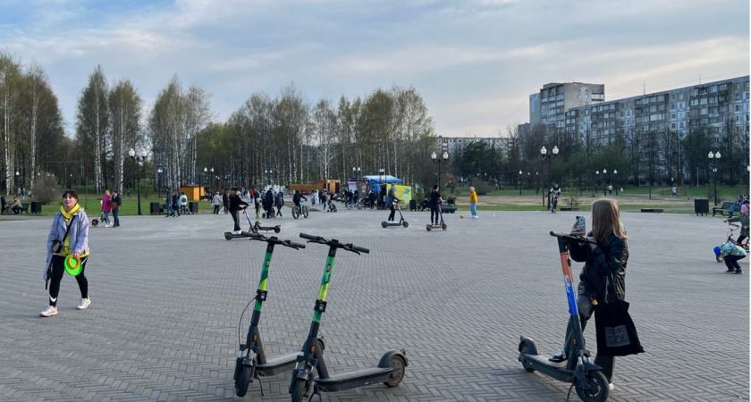 В Рязани двое детей получили серьезные травмы при падении с электросамокатов