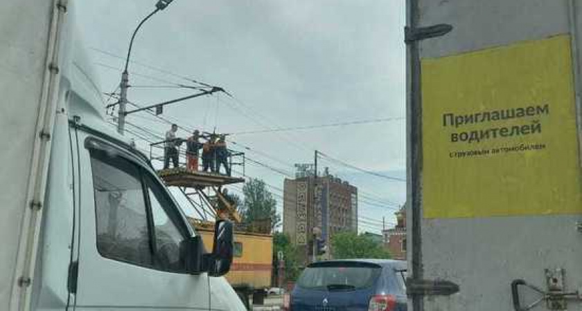 В Рязани на Московском шоссе восстановлено движение троллейбусов после обрыва сети