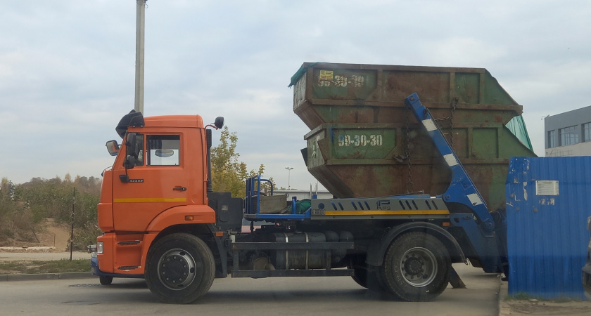 В Скопинском районе с родителей школьников собирают деньги на мусорные контейнеры