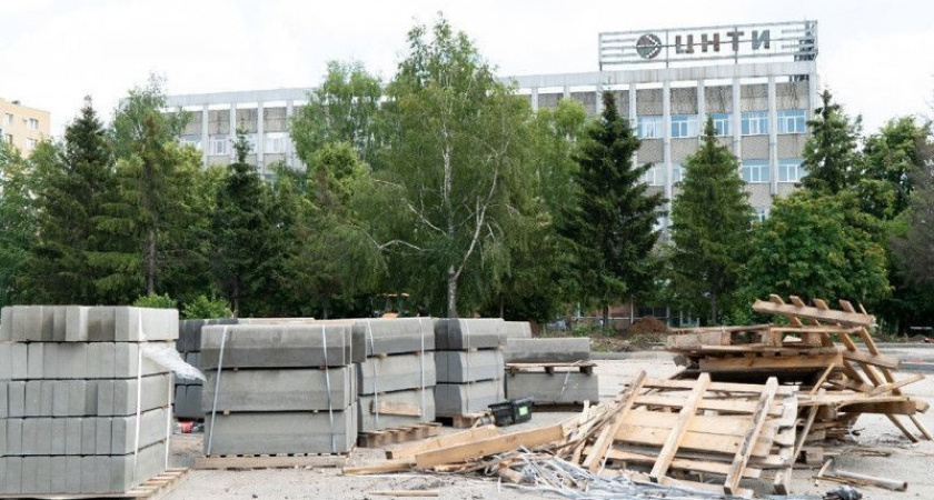 В Рязани продолжается благоустройство ярмарочного пространства возле ЦНТИ