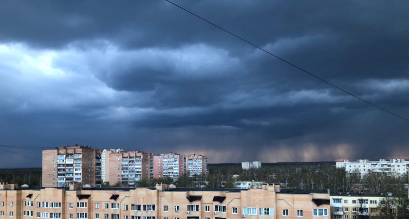 Рязанское МЧС выпустило предупреждение о ливне, граде и мощном ветре до конца 7 июля