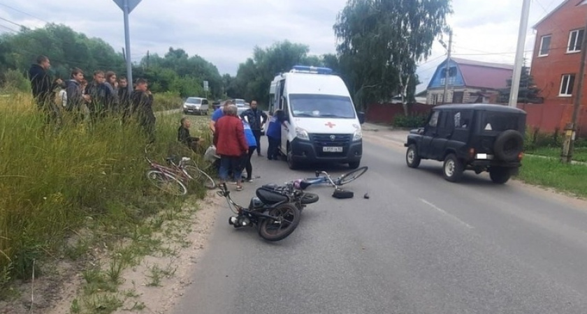 На улице Коняева в Рязани 19-летний водитель мопеда сбил 66-летнего велосипедиста