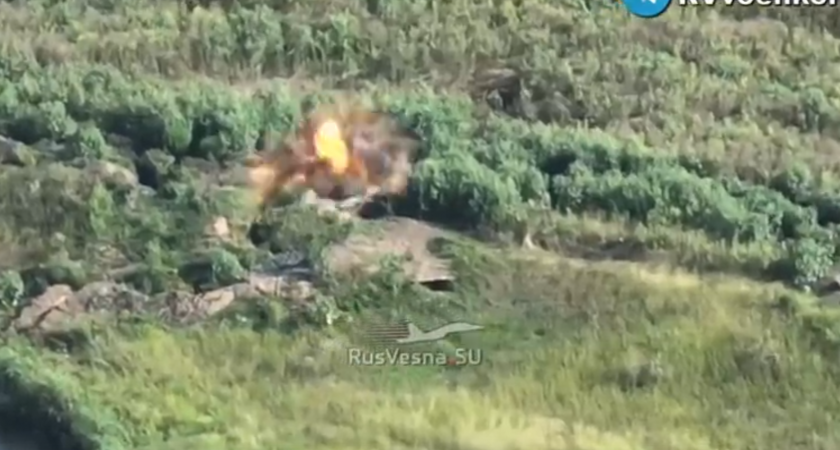 Военкоры опубликовали видео работы рязанских десантников в зоне СВО дронами-камикадзе