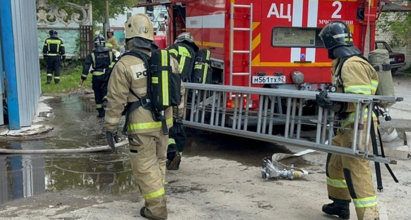 Ночью на сельхозпредприятии в Рязанском районе произошел пожар