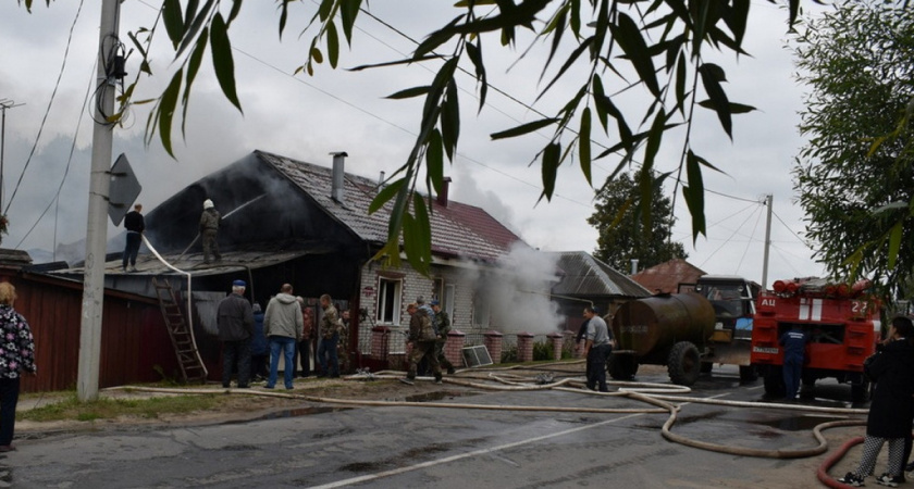 11 сентября в Ермиши сгорели жилой дом и два автомобиля