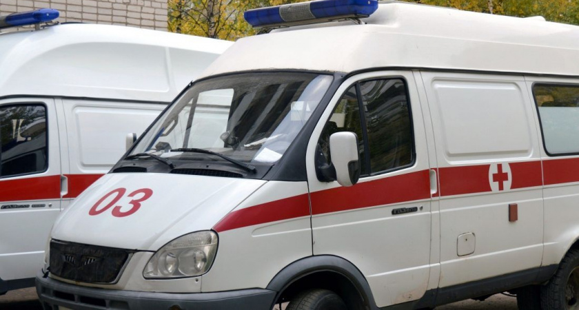 На улице Есенина в Рязани машина скорой помощи сбила пешехода