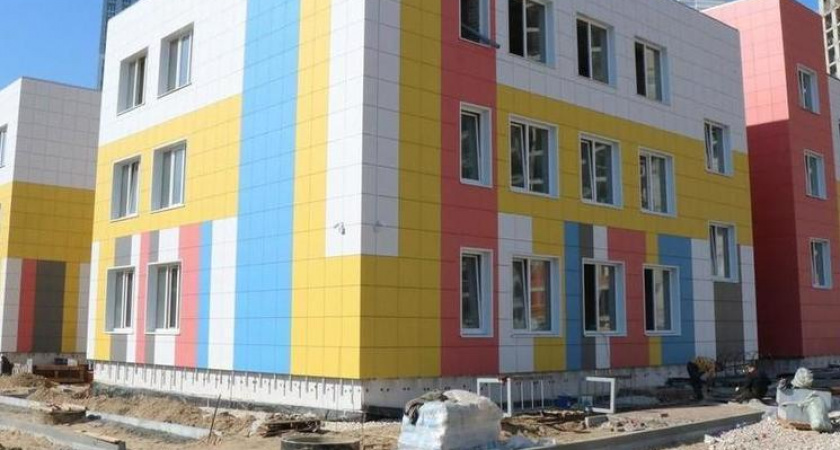 В Кальном продолжается возведение нового детского сада на 224 места