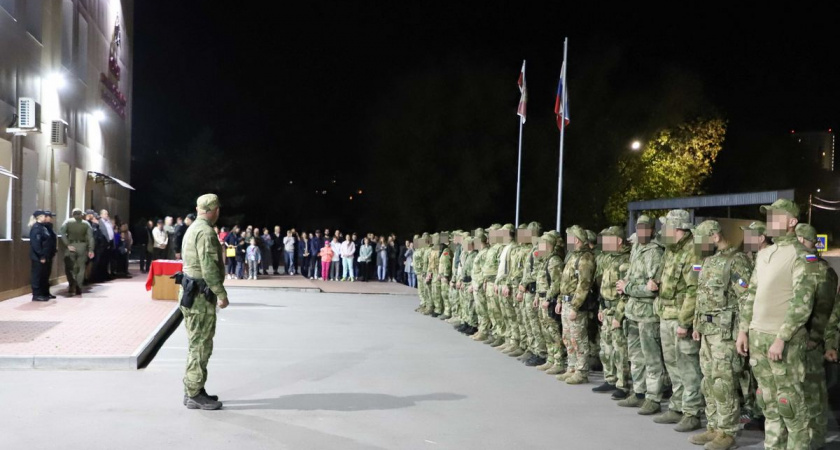 Вернувшихся из зоны СВО сотрудников Росгвардии встретили в Рязани