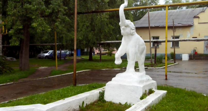 В посёлок Шлаковый Рязани не намерены возвращать скульптуру слоника