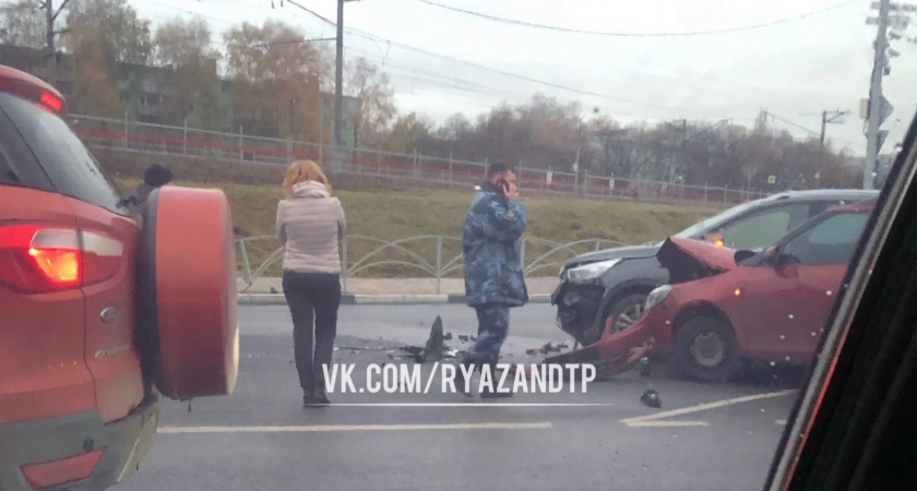 В Рязани образовалась пробка на Куйбышевском шоссе из-за ДТП