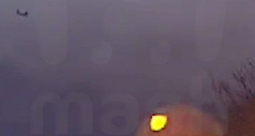 Жители Рязани опубликовали видео уничтожения беспилотника 
