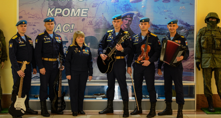 В Рязанском военном госпитале прошел концерт группы «Крылатая пехота» РВВДКУ