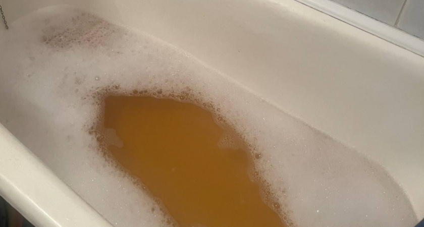 Администрация Рязанского района прокомментировала жалобы на ржавую воду в домах