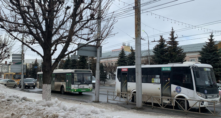 В Рязани оштрафовали 230 водителей за проезд по «выделенке» 