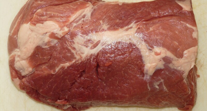 Даже жесткое, как подошва, мясо станет пуховым: замочите его в этом простом маринаде — секрет повара