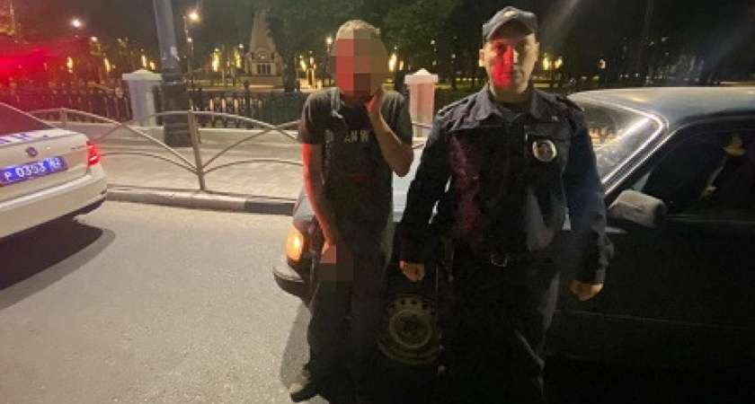 В центре Рязани полицейские остановили пьяного водителя без прав