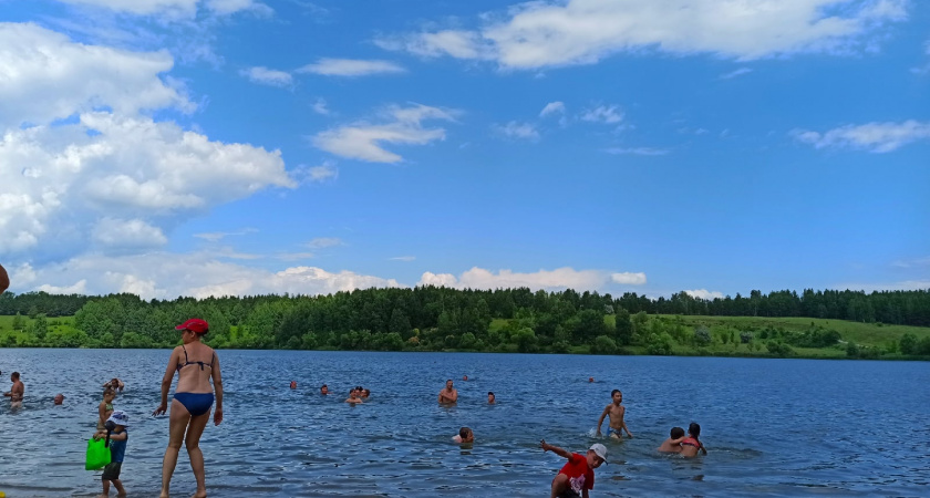 Липкие взгляды и вонючая вода: назван топ худших российских курортов