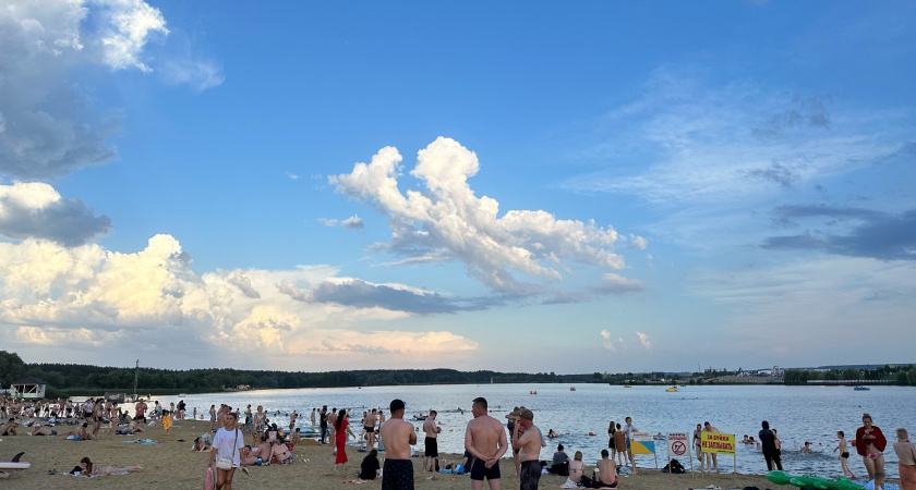 Теперь запрещено: туристам запретили купаться в Черном море