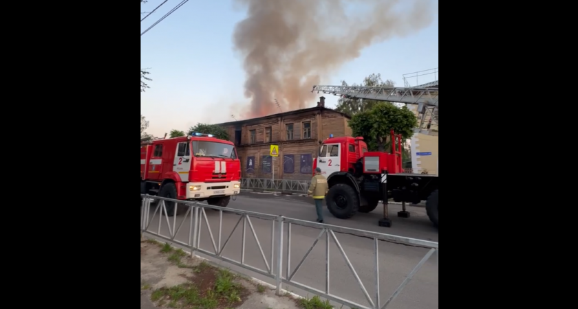 В центре Рязани вспыхнул дом Циолковского