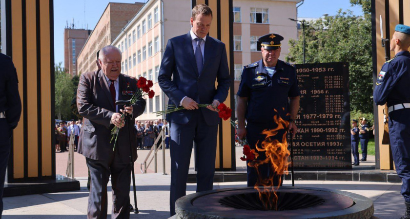Павел Малков почтил память погибших в боевых действиях рязанцев