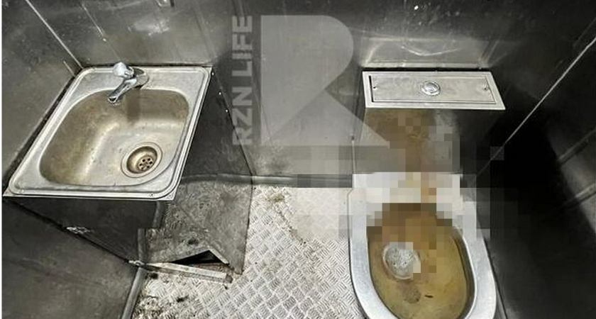 Жителей Рязани поразило состояние туалетов в Верхнем городском парке