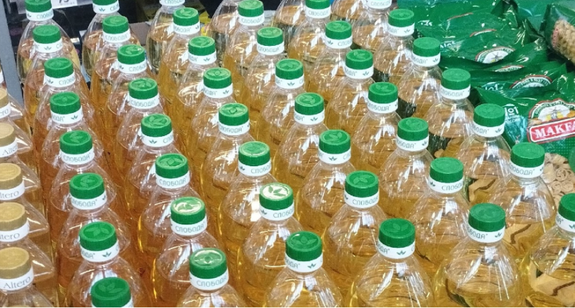 Янтарная гадость в красиво бутылке: Роскачество назвало худшие бренды растительного масла