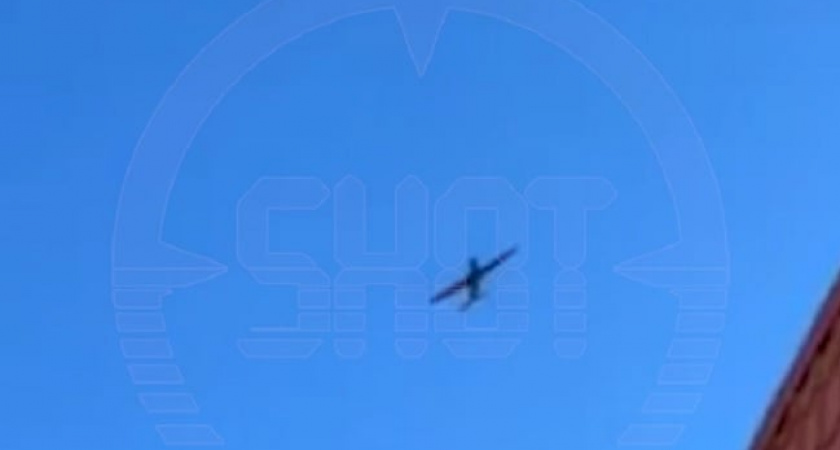 Появились кадры полета одного из 7 украинских БПЛА над Рязанской областью