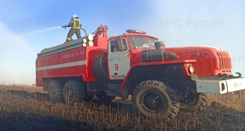 На улице Совхозной в Рязани случился пожар