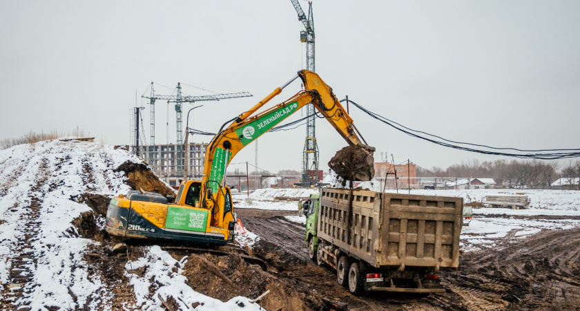 На строительной площадке ЖК «Окская стрелка» в Борках начался вывоз грунта