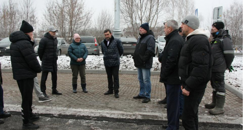 Мэрия Рязани провела приёмку дорожных работ на трёх улицах