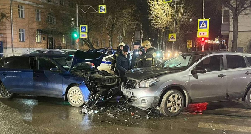 В Рязани в ДТП на улице Дзержинского пострадали трое детей