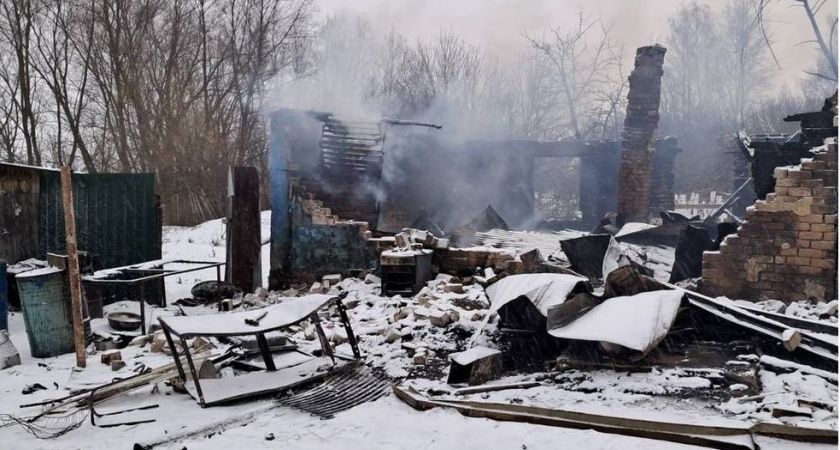 В Рязанской области произошел пожар в жилом доме