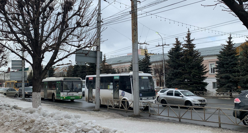 Павел Малков предложил привести рязанские маршрутки к единому виду