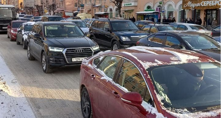 Жителям Рязанской области, пострадавшим на производстве, вручили автомобили