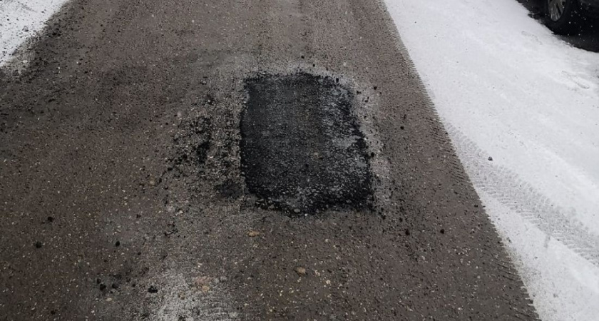 На дорогах Рязани после жалоб горожан начали убирать ямы