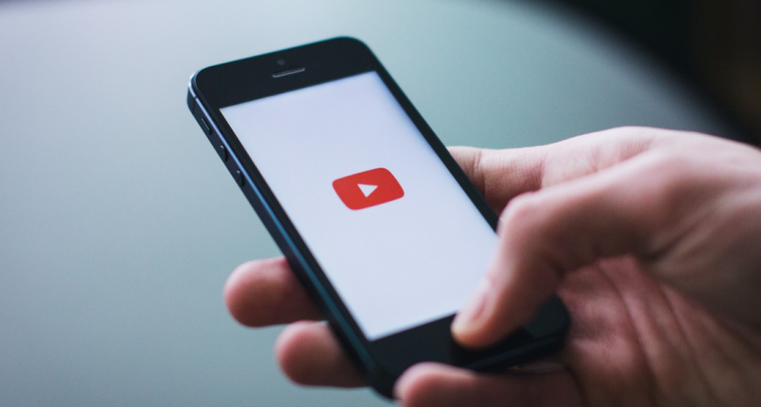 С сегодняшнего дня YouTube разблокируют: россиянам назвали единственное условие
