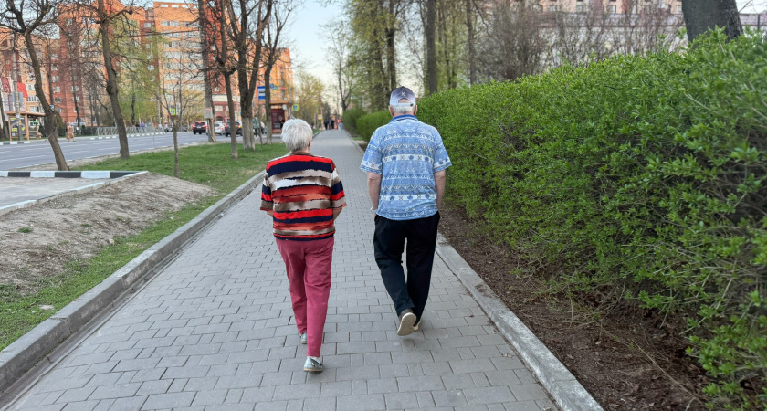 Получить выплату от государства предпенсионерам можно уже в мае: нужна всего 1 справка 