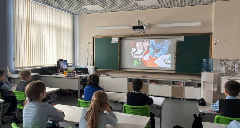 Рязанцам рассказали о среднем доходе учителей в области 