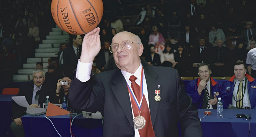 Знаменитые баскетбольные тренеры: Гении, изменившие игру
