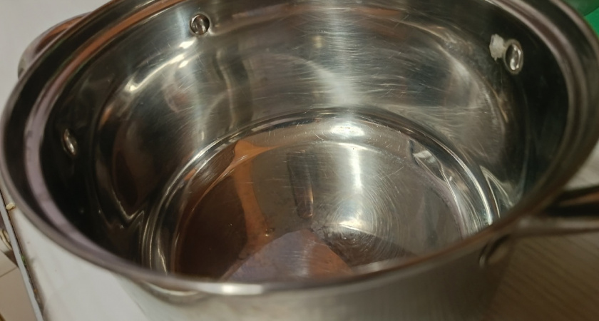 Сияющие кастрюли без усилий: Секрет соды от прабабушки, который я использую дважды в год