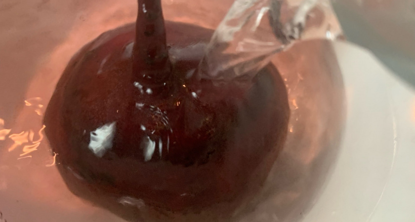 Будете 100 раз готовить, и все мало – свёкла по-осетински съедается за считаные секунды