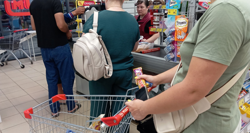 Больше никогда не расплачусь в магазине картой: оказалось, все это время зря переплачивала и "Пятерочке" и "Магниту" 