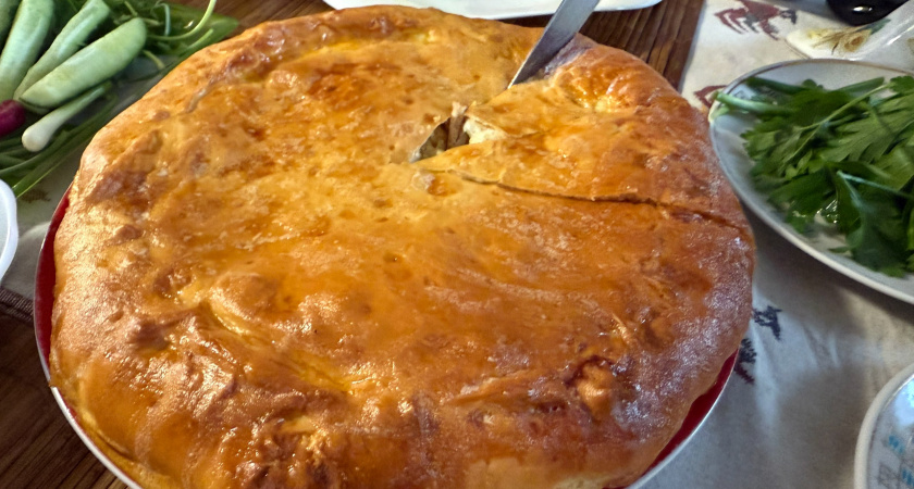 Болгарская баница — ленивое лакомство из 2 ингредиентов: так вкусно и нежно — пальчики оближешь