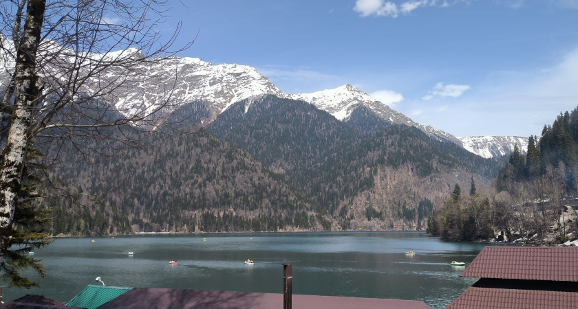 "Еле ноги унесли от этого гостеприимства": россиянин оставил честный отзыв об отдыхе в Абхазии