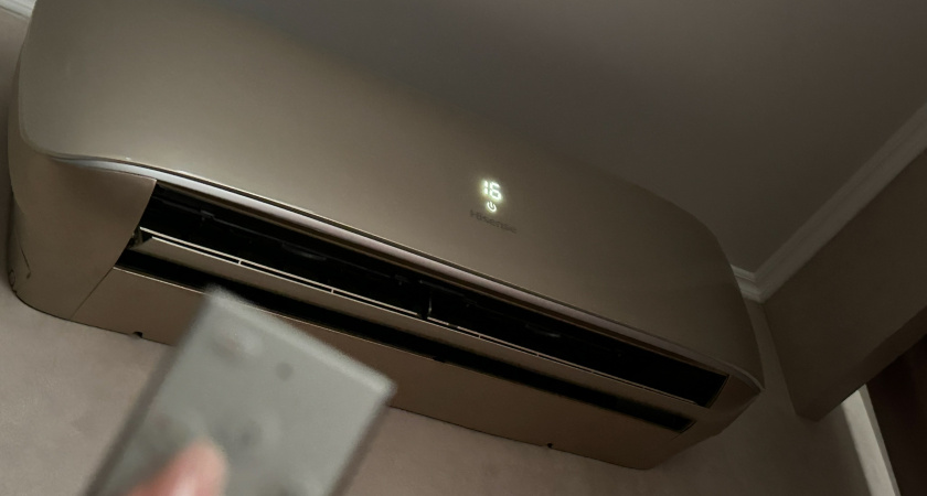 На окна ничего не клею и кондиционер не покупаю: стащила идею у южан — дома свежо даже в адскую жару        