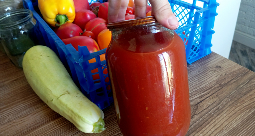 Готовлю мою любимую пикантную аджику "кобра" на зиму за 30 минут – самый простой и вкусный рецепт