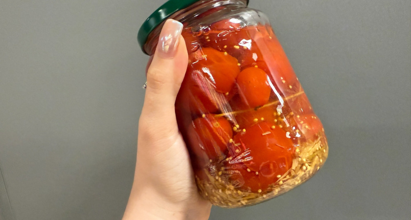 Помидоры в собственном соку без заливки соком: универсальная заготовка томатов на зиму без уксуса - никакой лишней возни