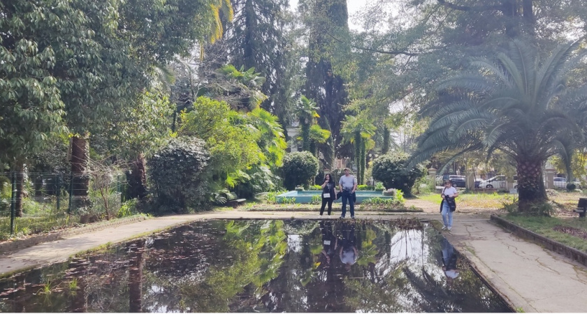 «Нам вслед долго орали: «Слышь, женщина!»: топ-5 главных минусов отдыха в Абхазии по отзывам туристов