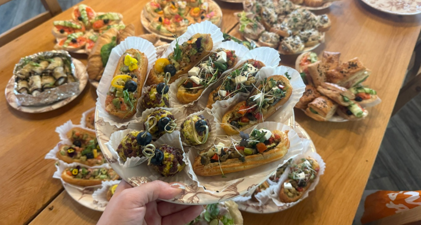 Вот чем нас кормят в Абхазии - семейная пара абхазов рассказала всю неприкрытую правду про продукты