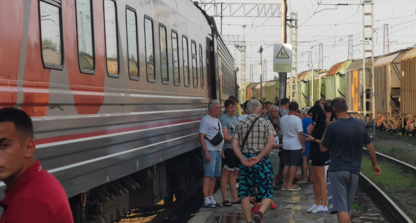 "Вы спали, а мы взяли ваши вещи, а то нам было скучно" - сосед в плацкарте не стеснялся. Отзыв пассажира